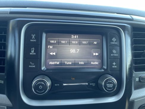 Used 2022 RAM 1500 Tradesman w/ Chrome Appearance Group AWD/4WD image 25