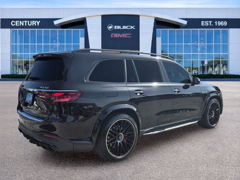 Used 2025 Mercedes-Benz GLS 63 AMG 4MATIC image 4