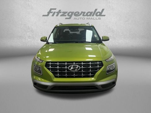 Used 2024 Hyundai Venue SEL FWD image 10