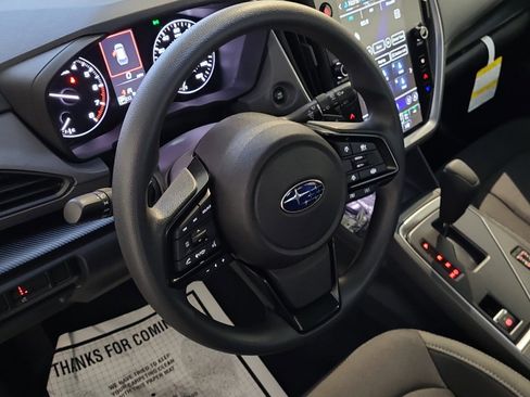 Used 2025 Subaru Crosstrek 2.0i Premium image 2