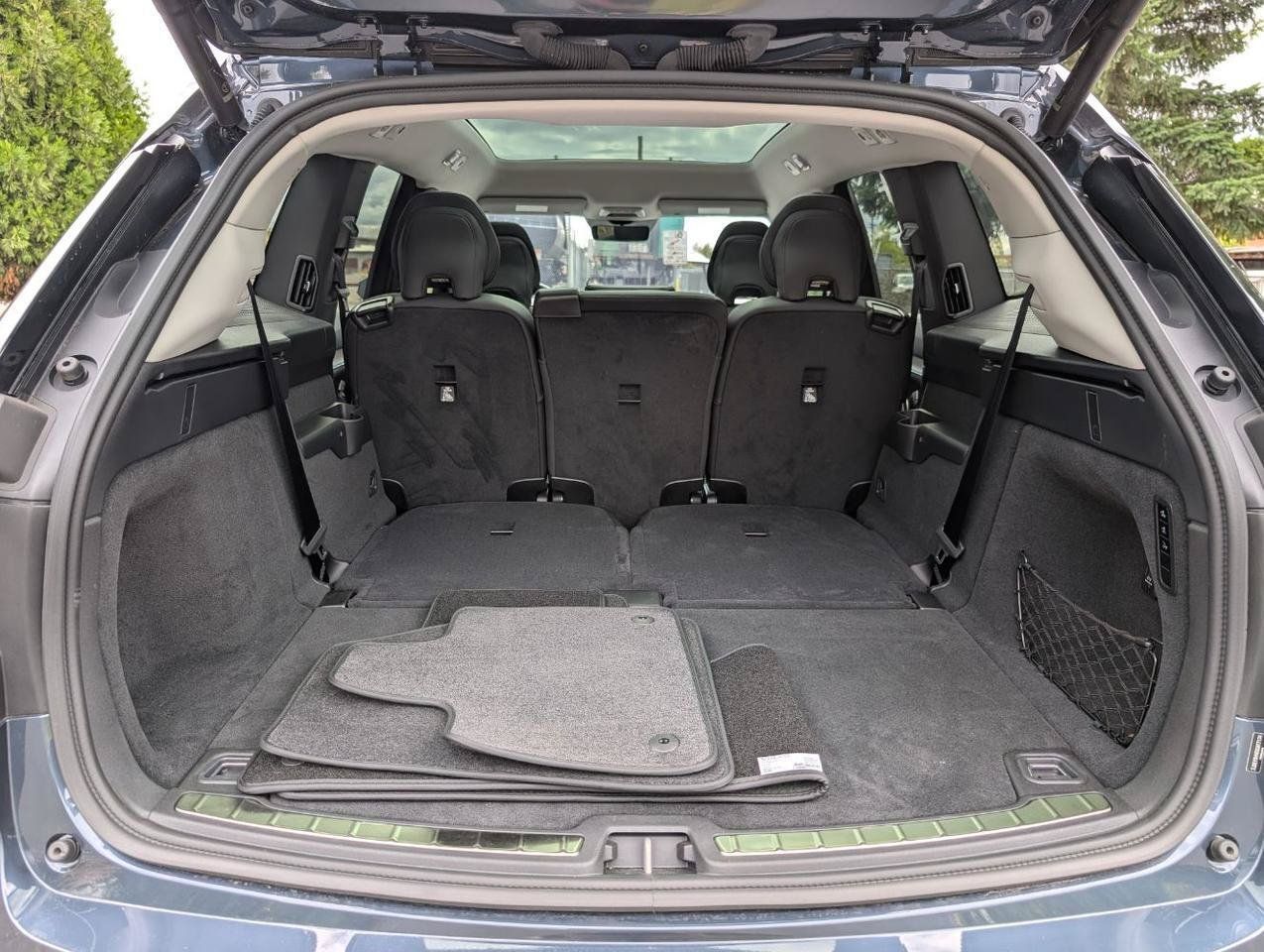 Used 2025 Volvo EX90 Plus AWD/4WD image 14