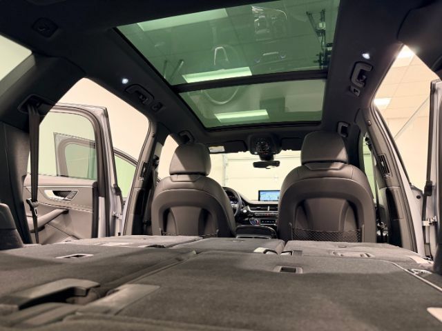 Used 2019 Audi Q7 3.0T Prestige AWD/4WD image 33