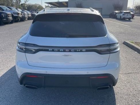 Used 2023 Porsche Macan Turbo image 3