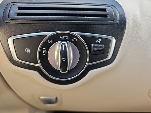 Certified 2021 Mercedes-Benz GLC 300 image 27