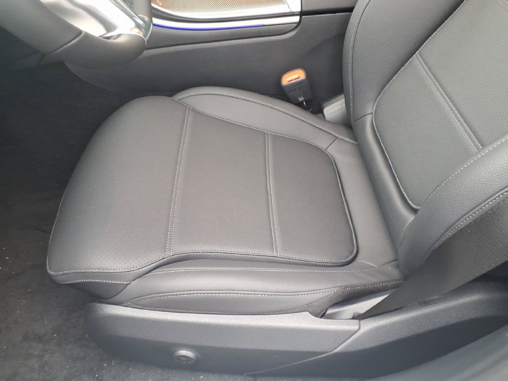 Certified 2026 Mercedes-Benz C 300 4MATIC Sedan image 15