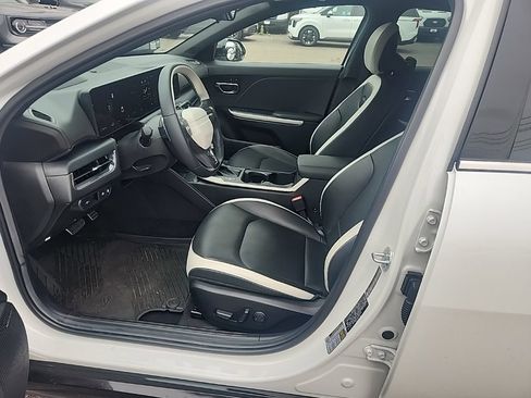 Certified 2025 Kia K4 GT-Line Turbo FWD image 18