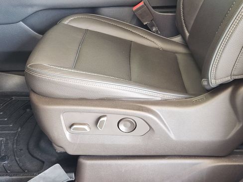 Used 2022 GMC Yukon Denali AWD/4WD image 25