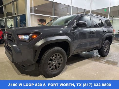 Used 2025 Toyota 4Runner SR5 image 1