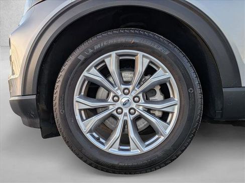 Used 2023 Ford Explorer Limited image 24