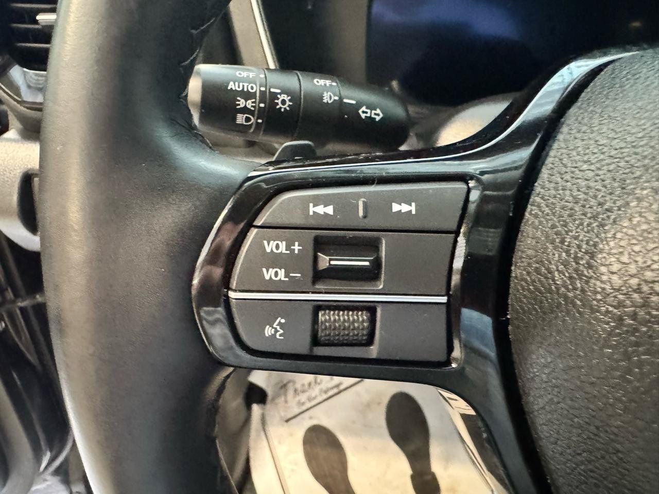 Used 2023 Honda Pilot Elite image 13