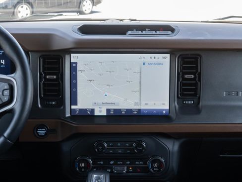 Used 2024 Ford Bronco Outer Banks AWD/4WD image 38