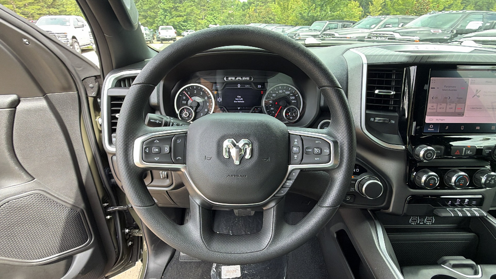 New 2026 RAM 1500 Express AWD/4WD image 24