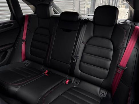 New 2026 Porsche Macan GTS image 27