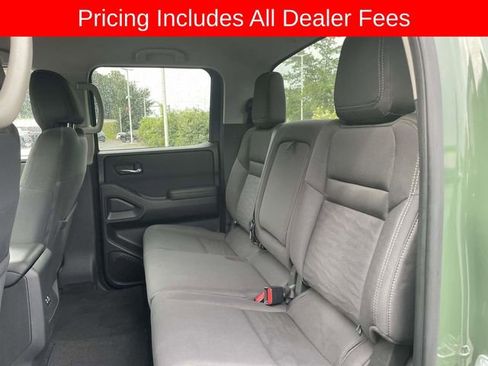 Used 2022 Nissan Frontier SV w/ Technology Package AWD/4WD image 17