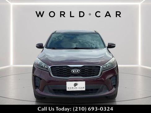 Used 2020 Kia Sorento FWD V6 image 2