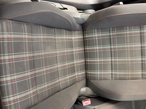 Used 2012 Volkswagen GTI 2-Door FWD image 21
