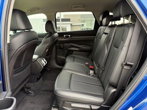 Certified 2022 Kia Sorento S image 14