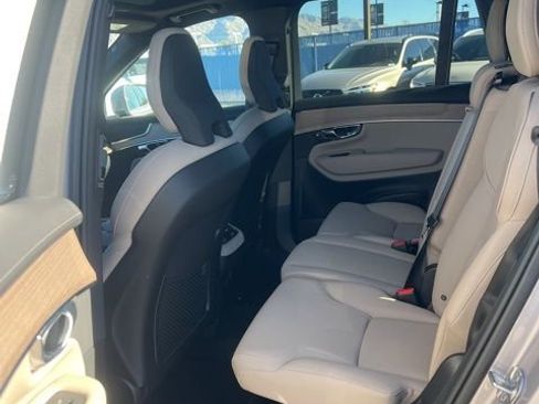 New 2026 Volvo XC90 B5 Core image 24