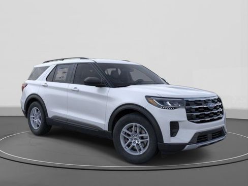 New 2026 Ford Explorer Active RWD image 7