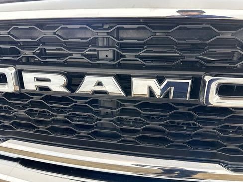 Used 2022 RAM 2500 Tradesman w/ Chrome Appearance Group image 24