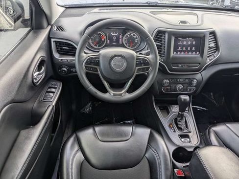 Used 2020 Jeep Cherokee Latitude Plus FWD image 16
