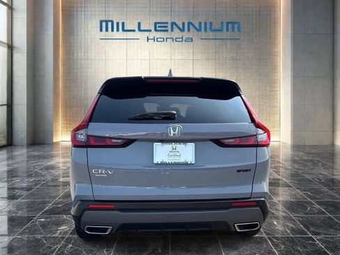Certified 2025 Honda CR-V Sport-L image 4