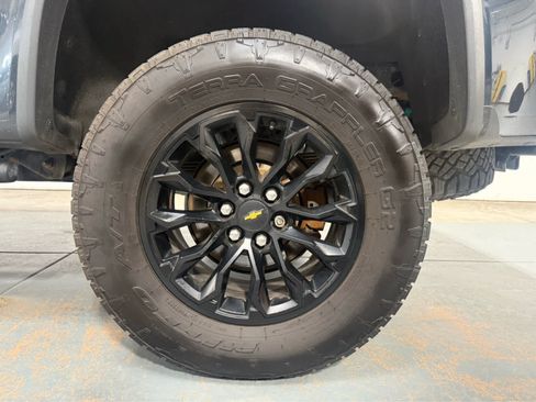 Used 2019 Chevrolet Colorado ZR2 AWD/4WD image 9
