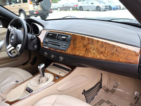 Used 2006 BMW Z4 3.0si RWD image 22