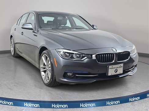 Used 2017 BMW 330i xDrive Sedan image 4