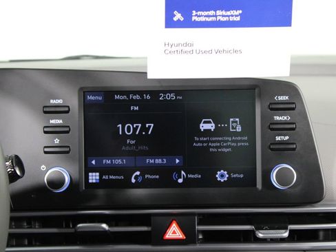 Certified 2025 Hyundai Elantra Sport image 8