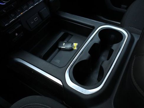 Used 2020 Chevrolet Silverado 1500 LT Trail Boss AWD/4WD image 16