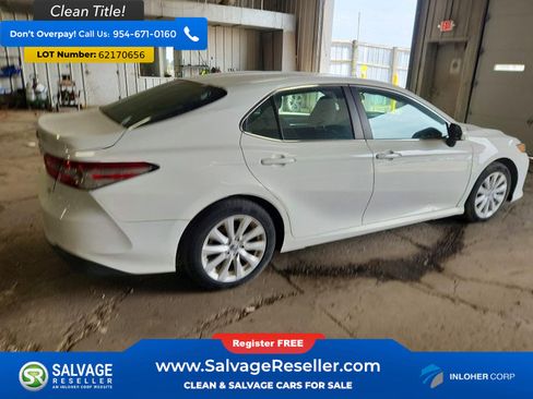 Used 2018 Toyota Camry LE FWD image 4