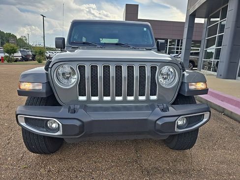 Used 2021 Jeep Wrangler Unlimited Sahara AWD/4WD image 9