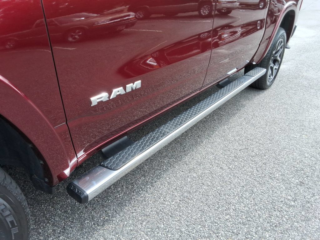Used 2025 RAM 1500 Laramie w/ Off Road Group AWD/4WD image 12