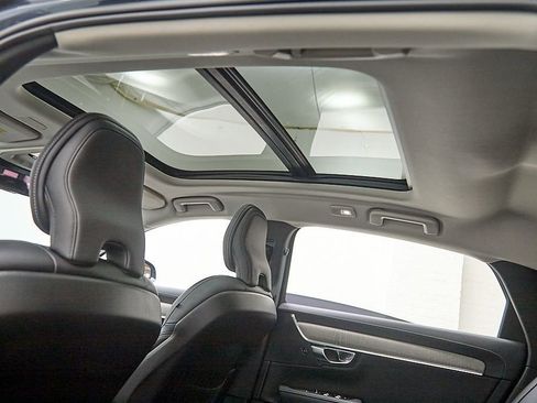 Used 2023 Volvo S90 B6 Ultimate w/ Protection Package Premier AWD/4WD image 24