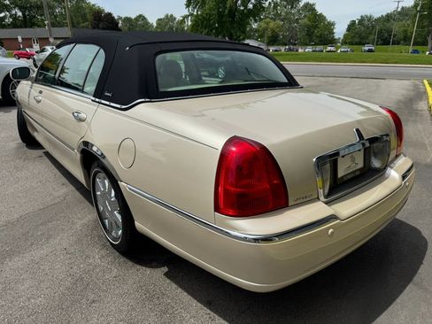 Used 2003 Lincoln Town Car Cartier L RWD image 6