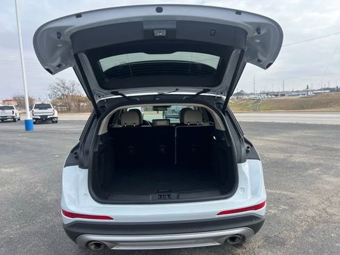 Used 2025 Lincoln Corsair FWD image 16