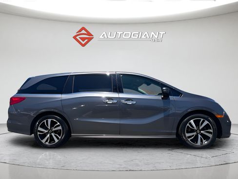 Used 2018 Honda Odyssey Elite image 9