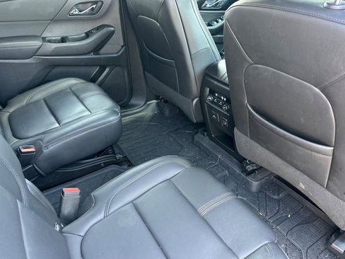 Used 2023 Chevrolet Traverse RS w/ LPO, Floor Liner Package AWD/4WD image 18