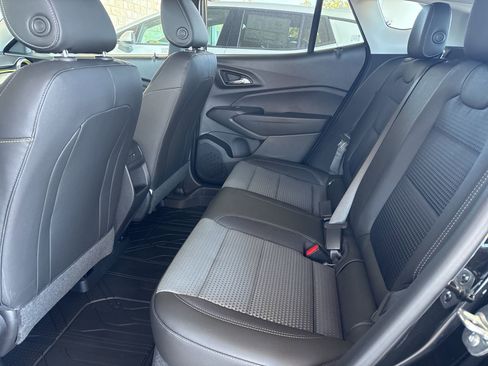 New 2026 Chevrolet Trax LT image 12