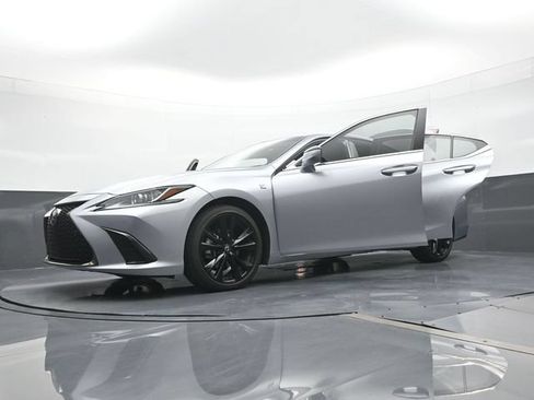 Used 2023 Lexus ES 350 F Sport w/ Accessory Package (Z1) FWD image 30