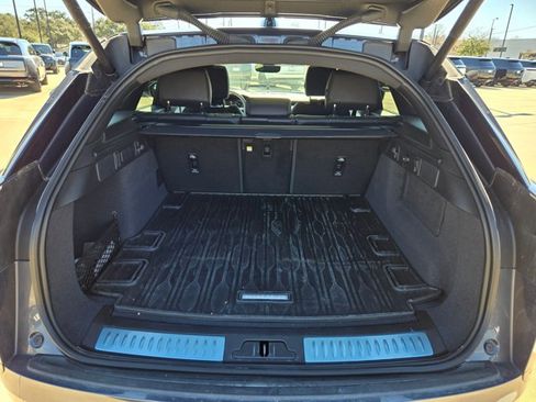 Used 2026 Land Rover Range Rover Velar Dynamic SE image 6