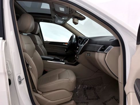 Used 2015 Mercedes-Benz ML 350 ML350 4MATIC w/ Premium 1 Package image 25