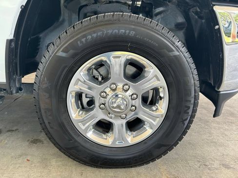 Used 2024 RAM 2500 Big Horn AWD/4WD image 23