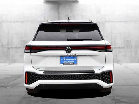 New 2026 Volkswagen Tiguan SE R-Line image 6