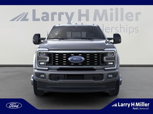 New 2026 Ford F450 Platinum w/ FX4 Off-Road Package AWD/4WD image 6