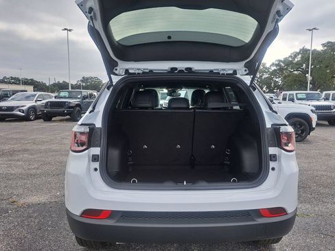 New 2026 Jeep Compass Latitude image 27