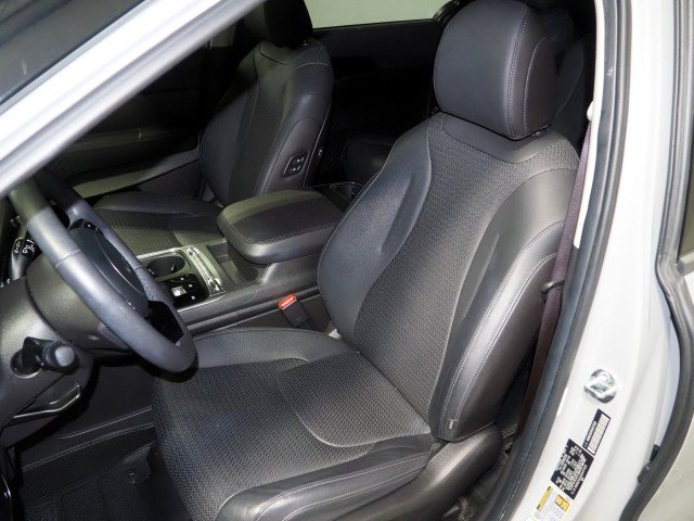 Used 2025 Kia Carnival SX Prestige FWD image 14