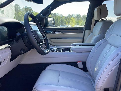 New 2026 Jeep Grand Wagoneer Summit AWD/4WD image 13