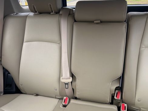 Used 2019 Toyota 4Runner SR5 Premium image 7